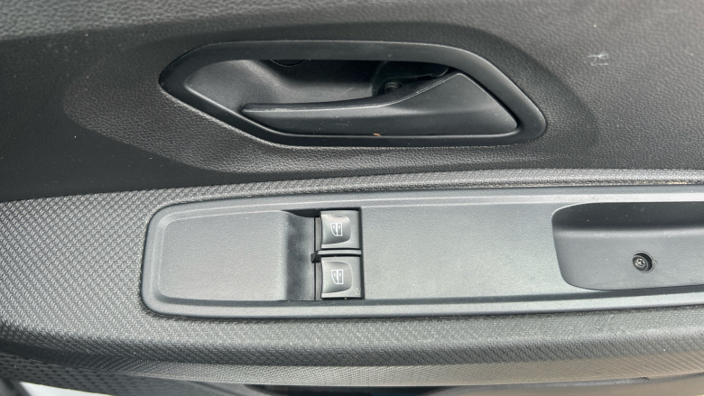 Dacia Sandero Stepway 1.0 TCe Essential 5dr Bi Fuel Hatchback